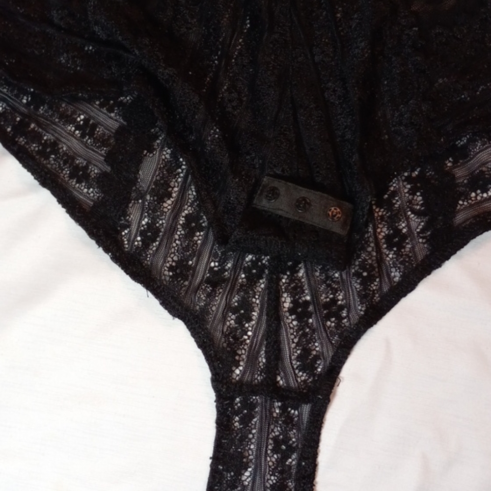 Allison Collection (New) - Picture 3 of 8